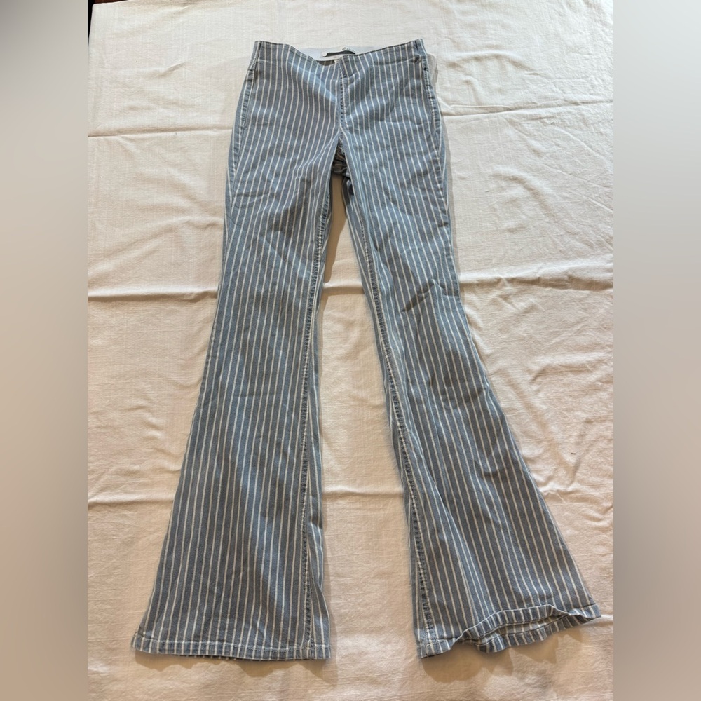 Ella Moss Gray and White Striped Pants
